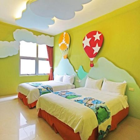 Fun Trip - Little Castle & Oscar B&B Taitung Экстерьер фото