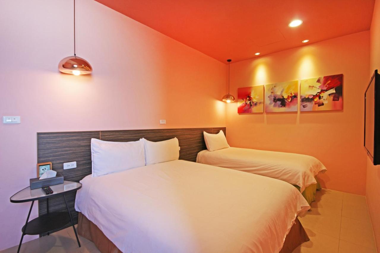 Fun Trip - Little Castle & Oscar B&B Taitung Экстерьер фото