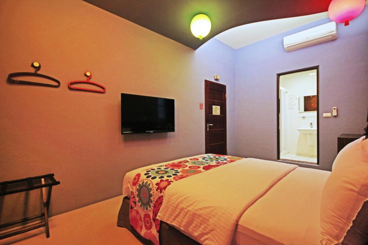 Fun Trip - Little Castle & Oscar B&B Taitung Экстерьер фото