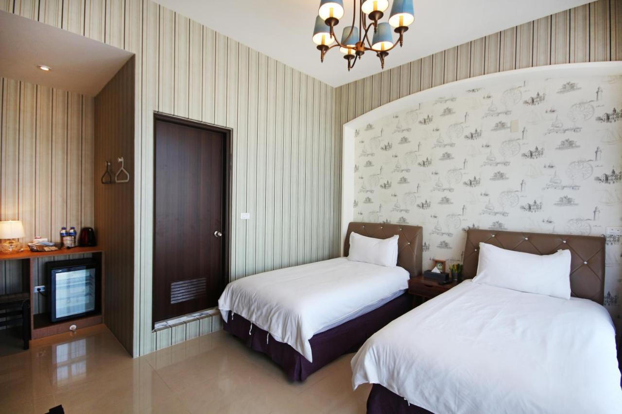 Fun Trip - Little Castle & Oscar B&B Taitung Экстерьер фото
