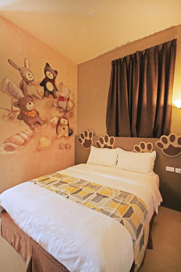 Fun Trip - Little Castle & Oscar B&B Taitung Экстерьер фото